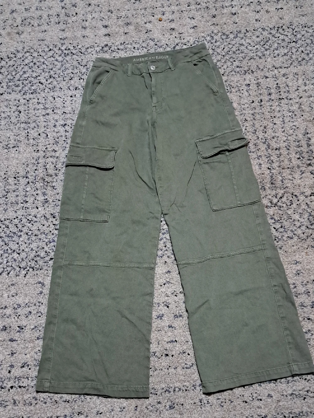 American Eagle Outfitters Olive Curvy High Rise Baggy Wise Leg Pant 6 - Picture 1 of 7